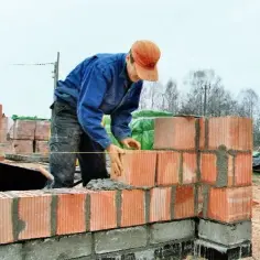 Jaki cement do murowania? Poznaj najlepsze opcje dla trwałości budowy