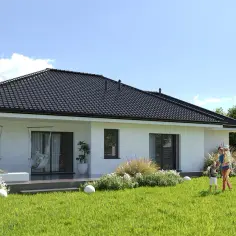 Ile kosztuje tynkowanie domu 120m2? Zaskakujące ceny i opcje