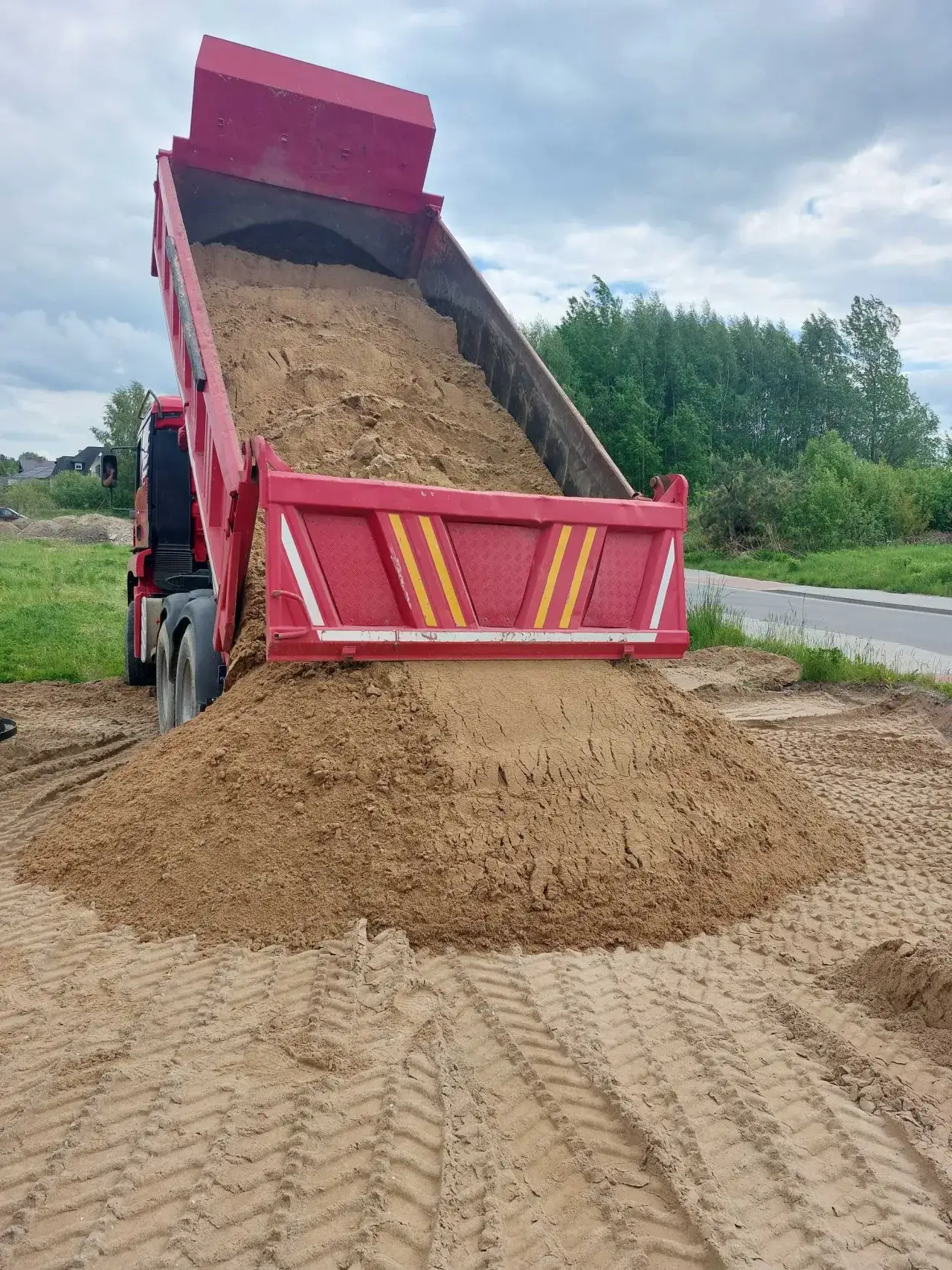 Zdjęcie Jak wybrać odpowiedni piasek do tynków tradycyjnych dla najlepszych efektów